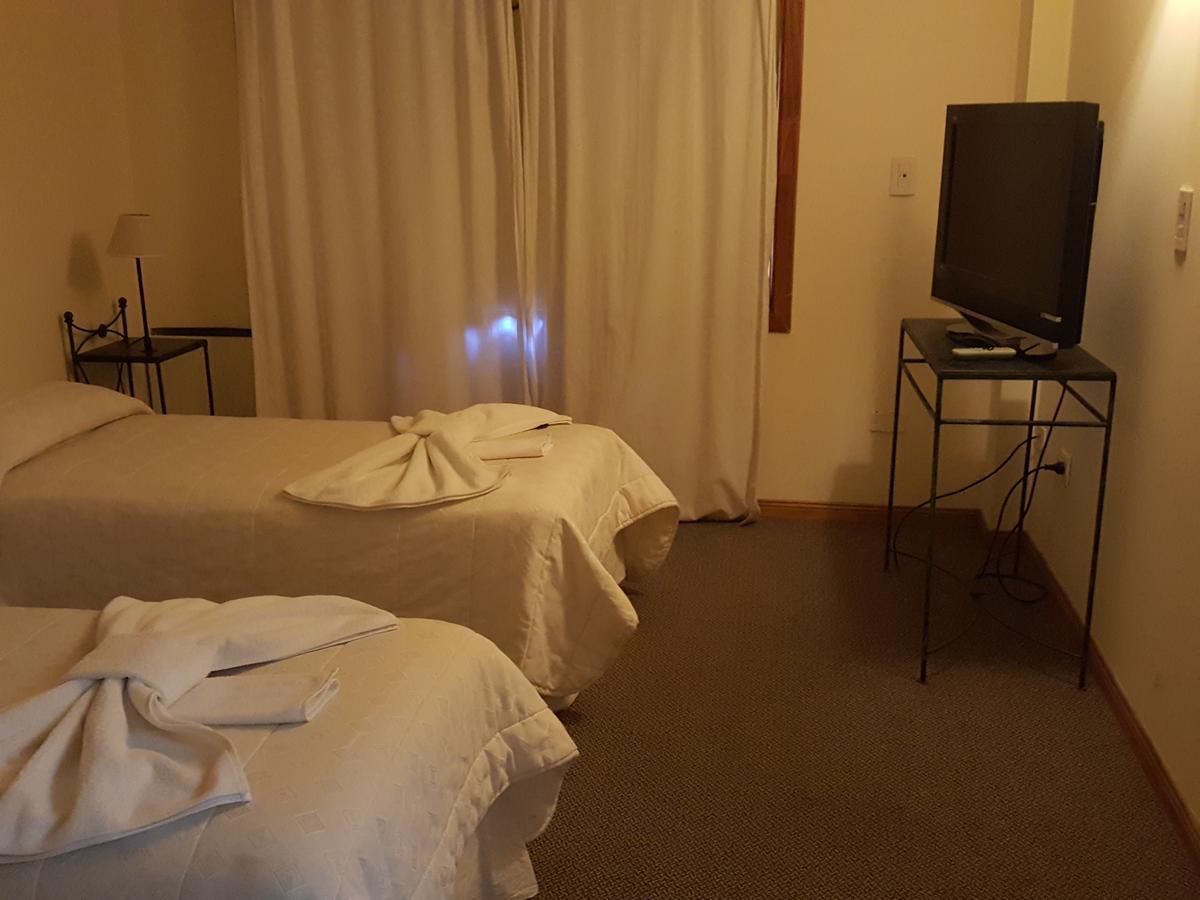 Hotel Kallfu Кавиауэ Экстерьер фото